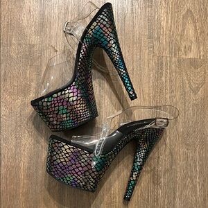 7 inch pleasers (new condition)